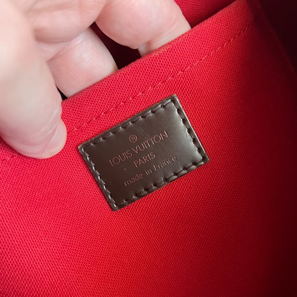 💸 SOLD • Authentic Louis Vuitton Thames GM Damier Ebene Shoulder Bag - Picture 6 of 13